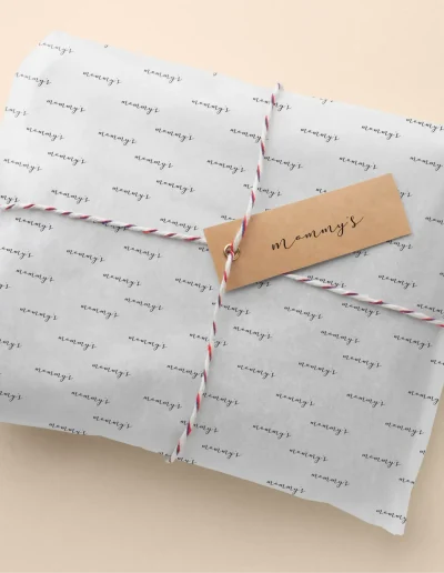 Μίνι καρτελάκι Kraft 3x2 cm για μπομπονιέρα γάμου με εκτύπωση ονομάτων και τρύπα