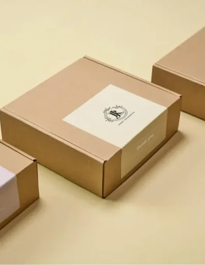 Αυτοκόλλητο κλεισίματος για χάρτινες τσάντες και κουτιά delivery 5x5.